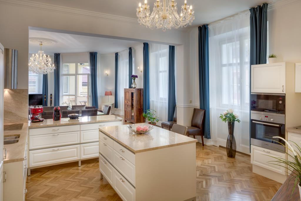 Smetanovo Nabrezi - Riverview Old Town Apartament